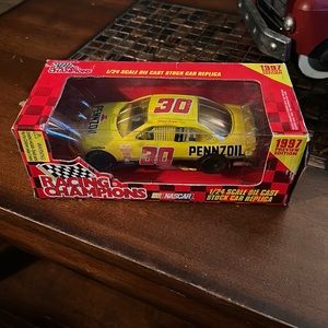 1997 1:24 scale die cast car Pennzoil number 30 new in box